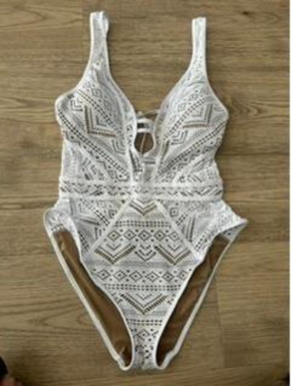 Becca by Rebecca Virtue White Crochet One Piece Swimsuit Womens Medium